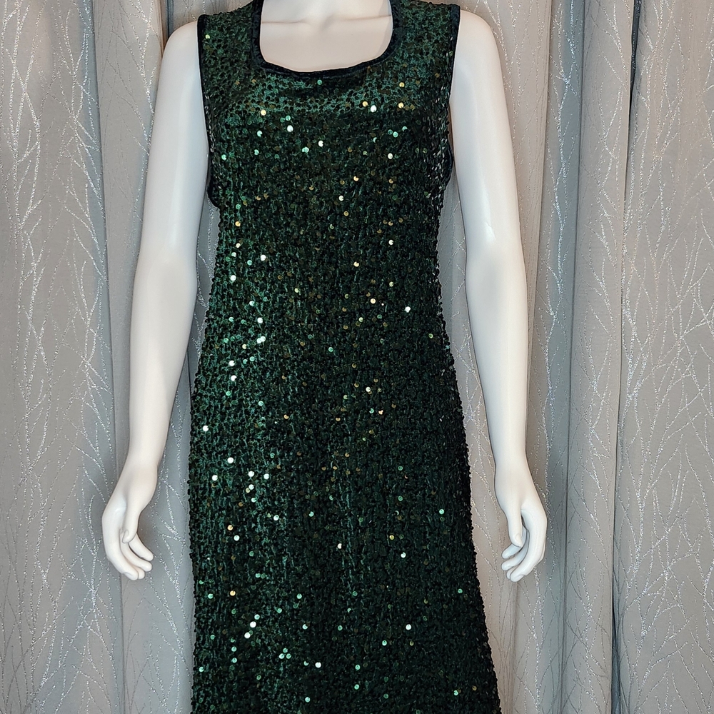 Elegant Green Sequin Dress